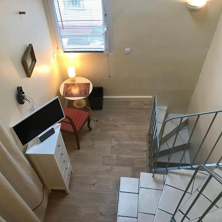 Simone'S Tiny House Apartment Монпелие Екстериор снимка
