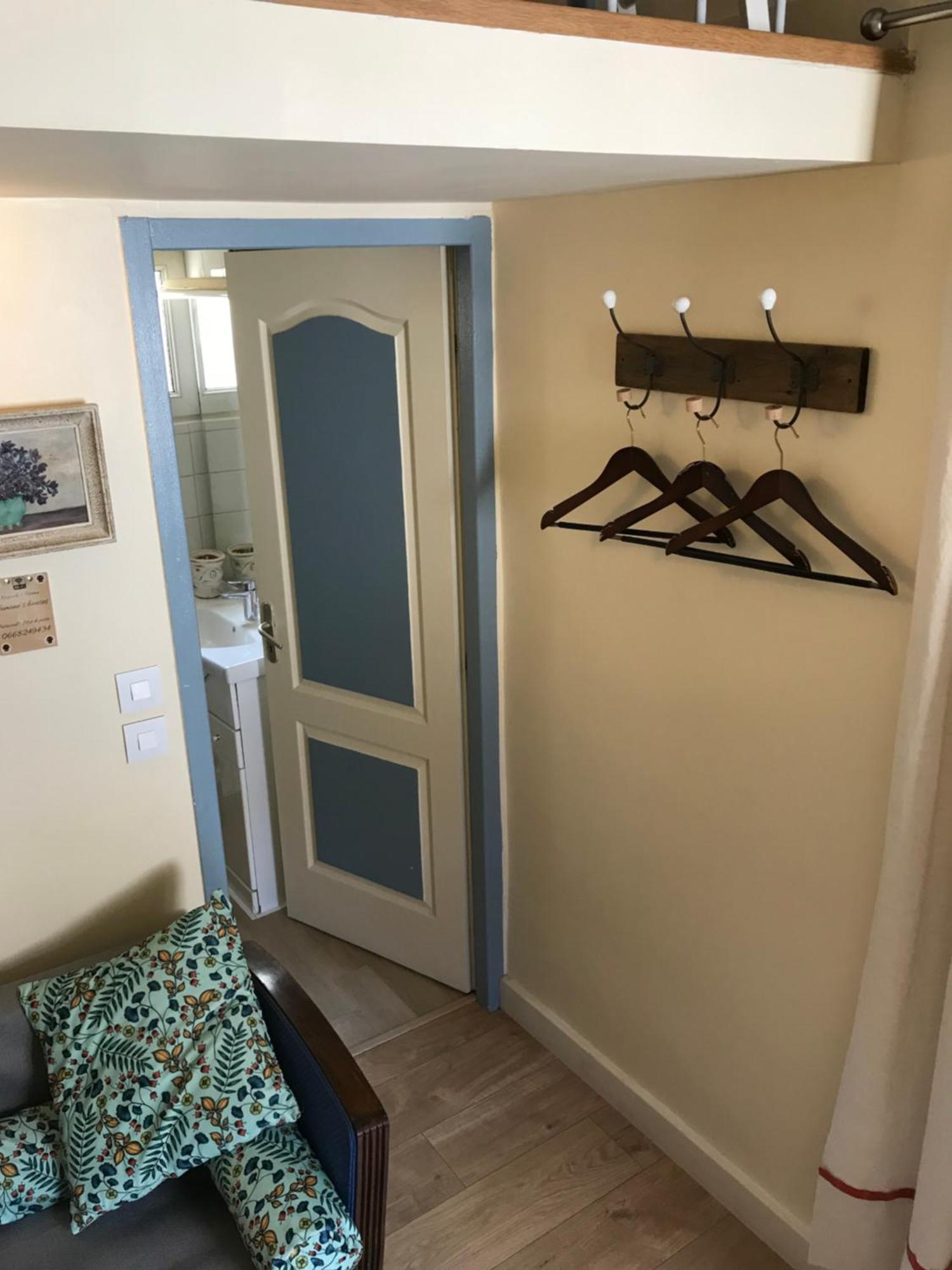 Simone'S Tiny House Apartment Монпелие Екстериор снимка